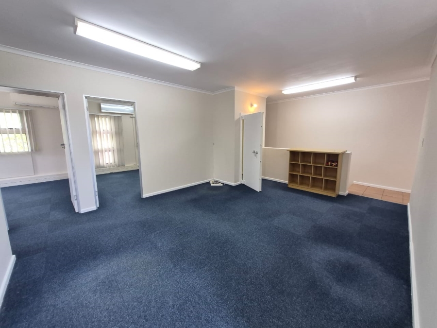 To Let Commercial Property for Rent in Pinelands Western Cape